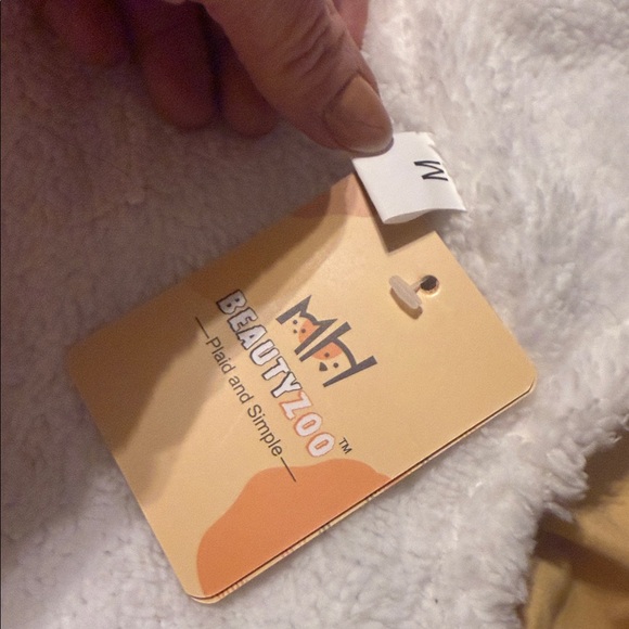 NWT - Peach FauxFur Lined Quilted Dog Coat medium 15”back21”chest /pet clothes - Picture 13 of 13